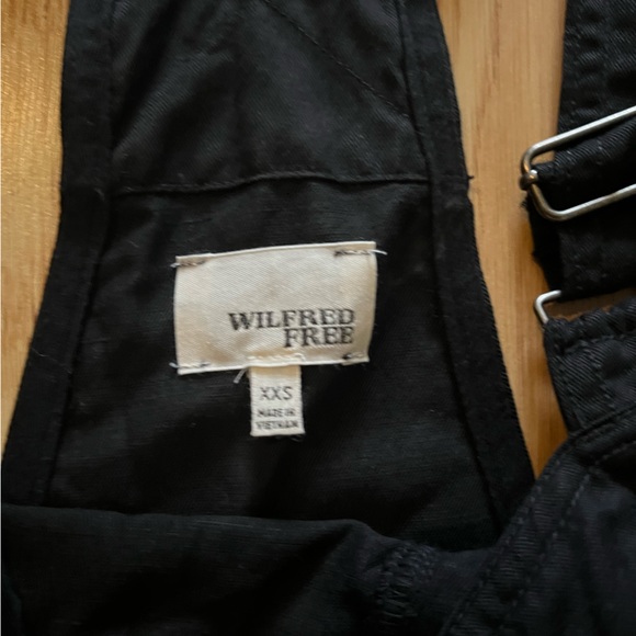 Wilfred free/ Aritzia  XXS NWOT overall shorts - Picture 4 of 4